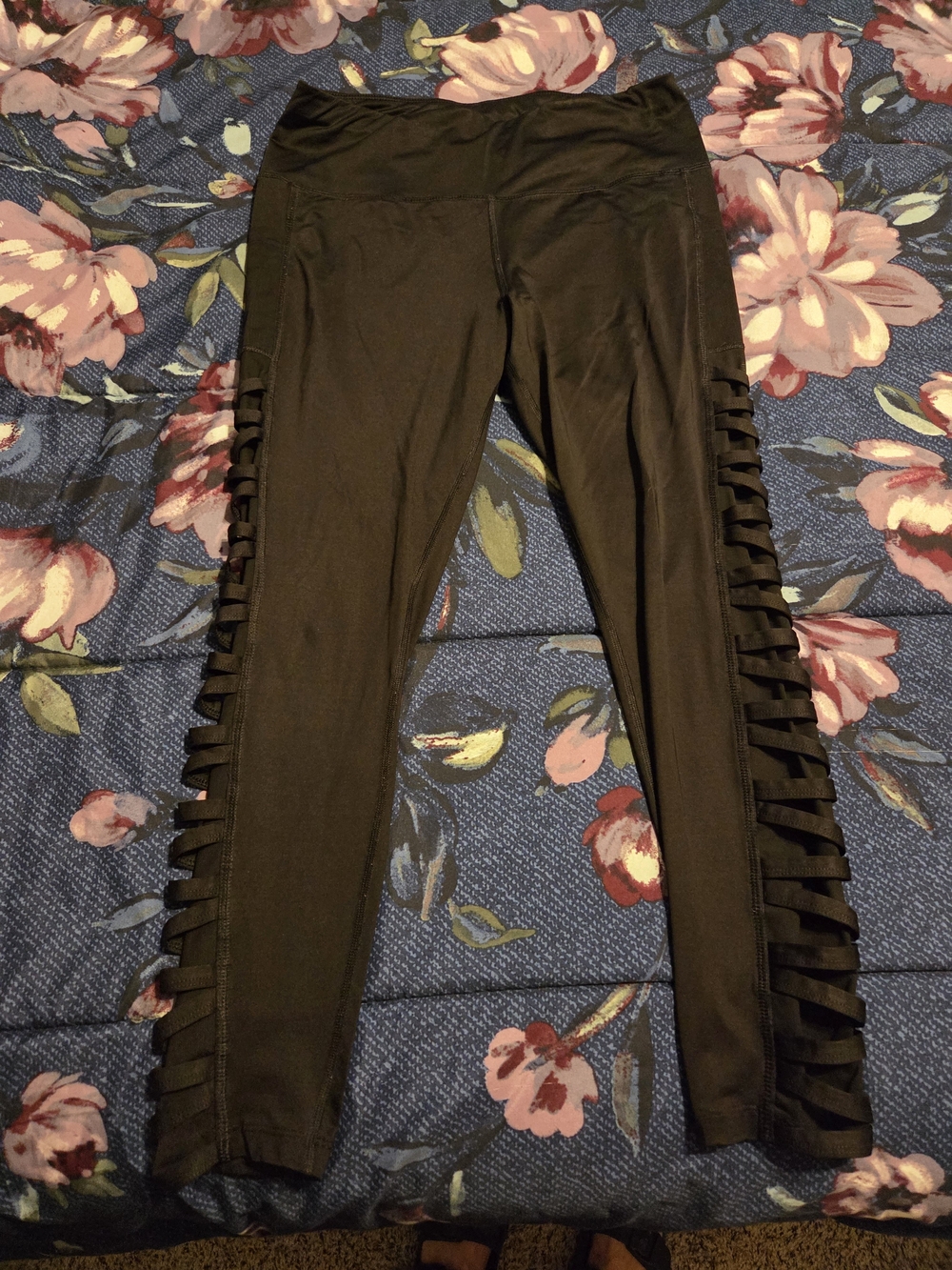Black Strappy Side Cutout Leggings